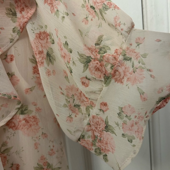 Pale Pink and Floral Dress with Ruffle Details, Sz M - Picture 8 of 8
